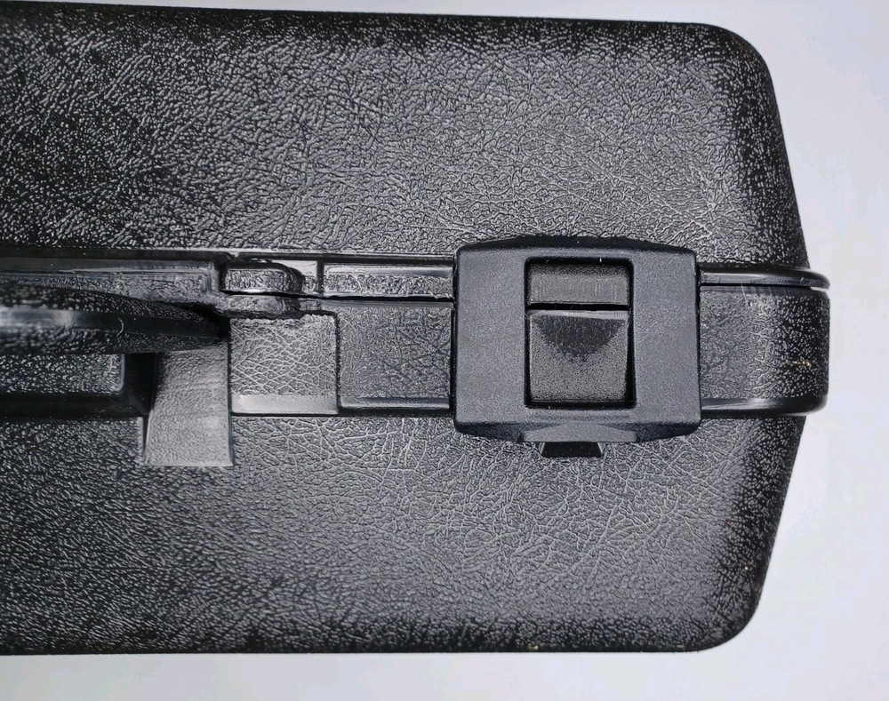 Platt 707 Black Plastic Hard Shell Case Pull Apart Foam Inside