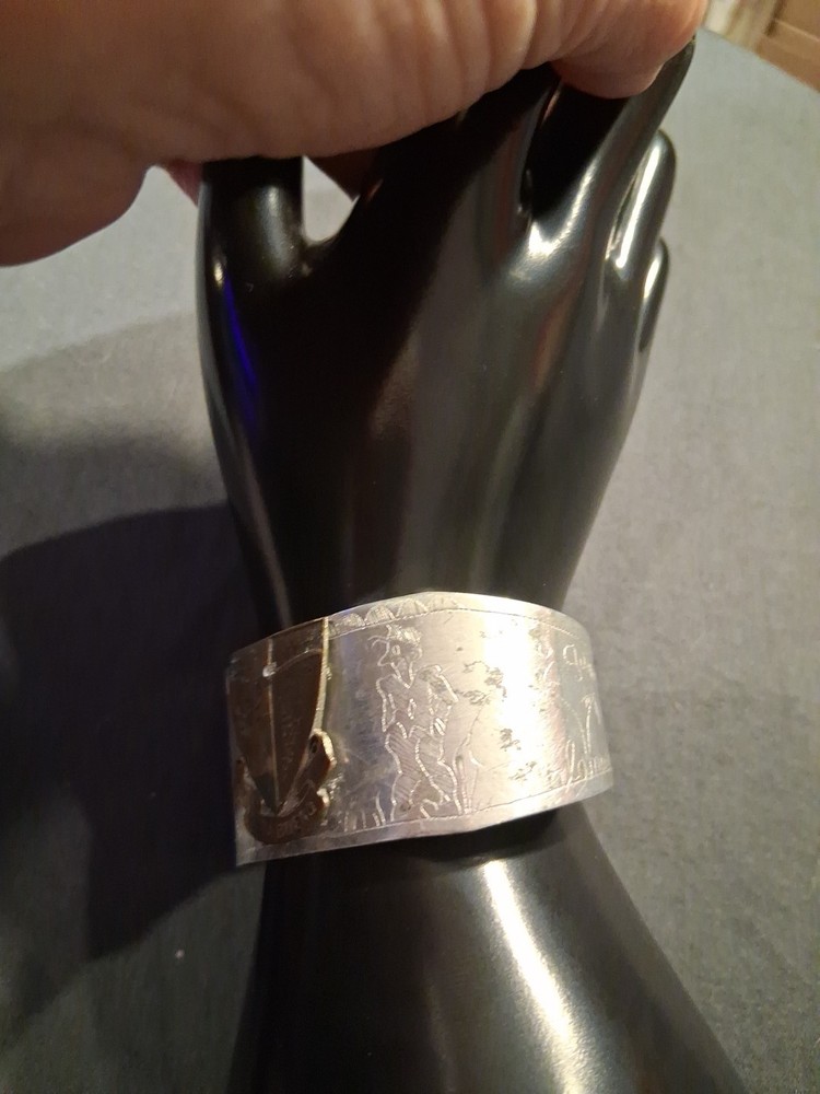 WWII 1943-44~US Navy~Engraved Trench Art Bracelet Cuff Hula Lady South Pacific
