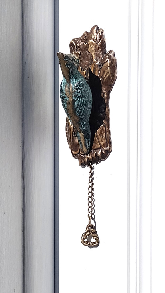 🚪✊VINTAGE SOLID BRASS bird DOOR KNOCKER PULL CHAIN sparrow WOODPECKER bell ring