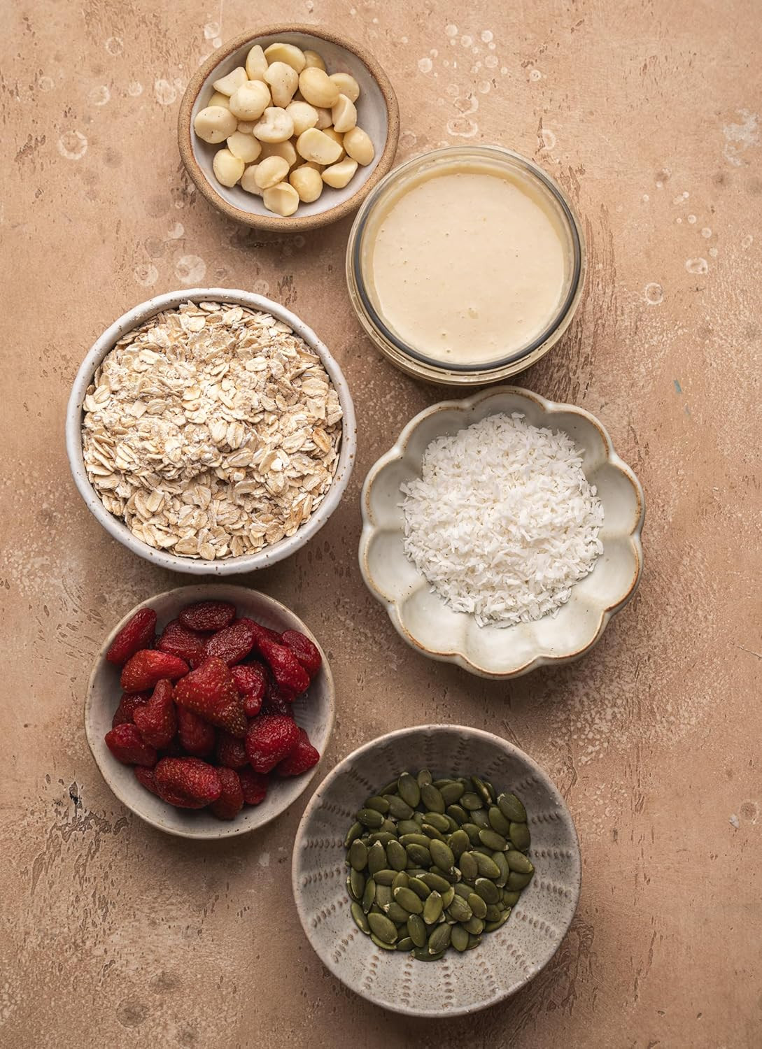 Yupik Macadamia Nuts, Medium Pieces, 2.2 Lb (35.2 Oz), Raw and Unsalted, Gluten-