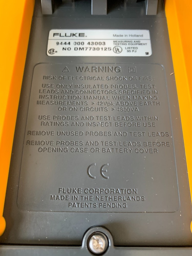 Fluke 43 Power Quality Analyzer, Accessories and Case