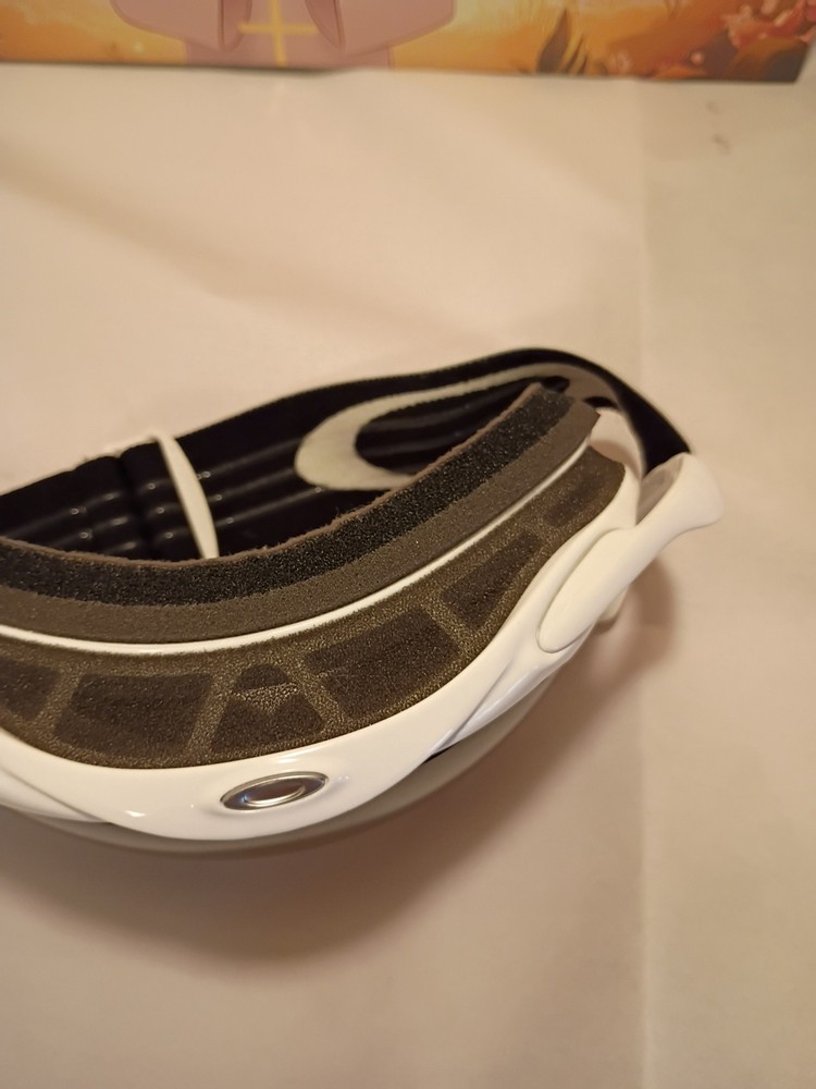 Oakley Splice goggles White Series!