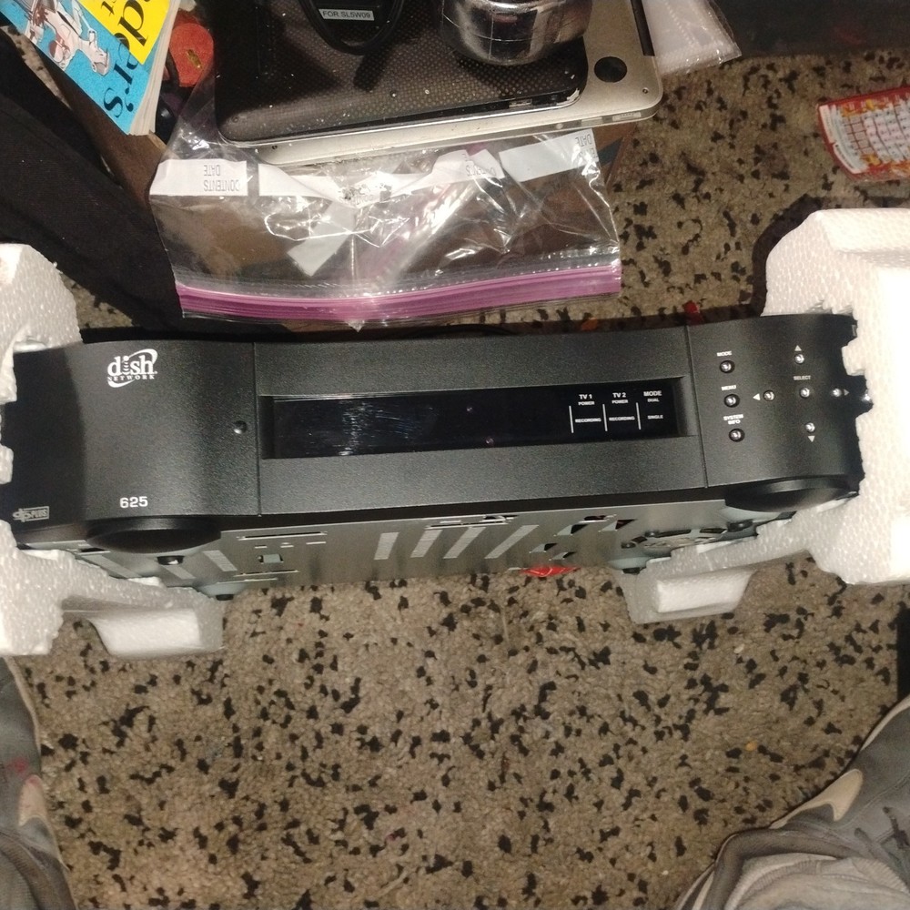 Dish Network 625 Dual Tuner DVR Receiver | Tested Power On | With Cables & Split