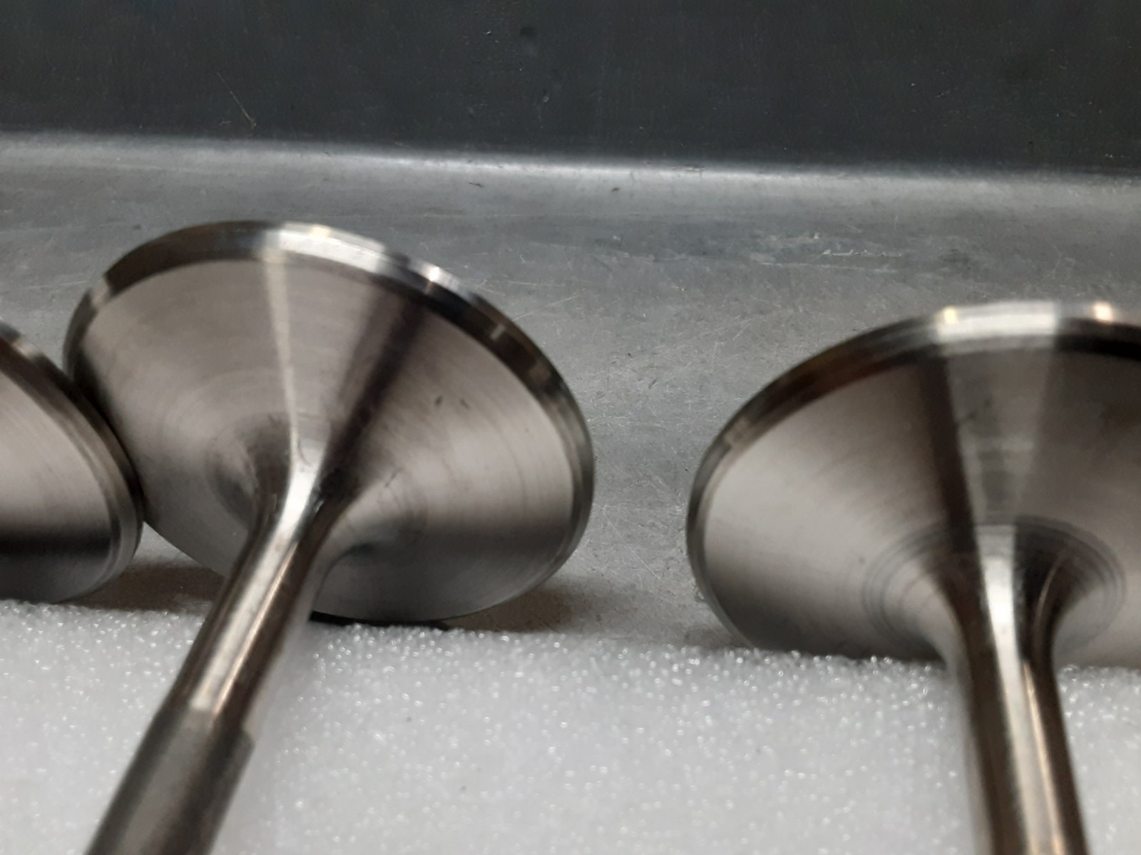8 Del West 2.250x11/32x5.475 Titanium Intake Valves