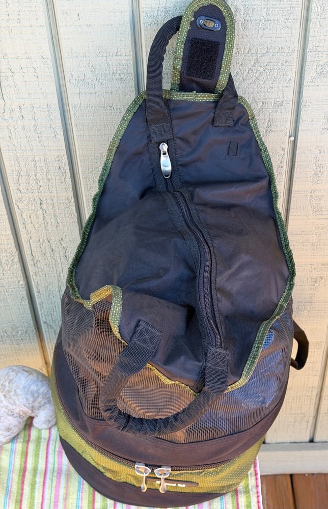 Diamond Tek Beach Mesh Tote Backpack Cooler Black W Olive Trim