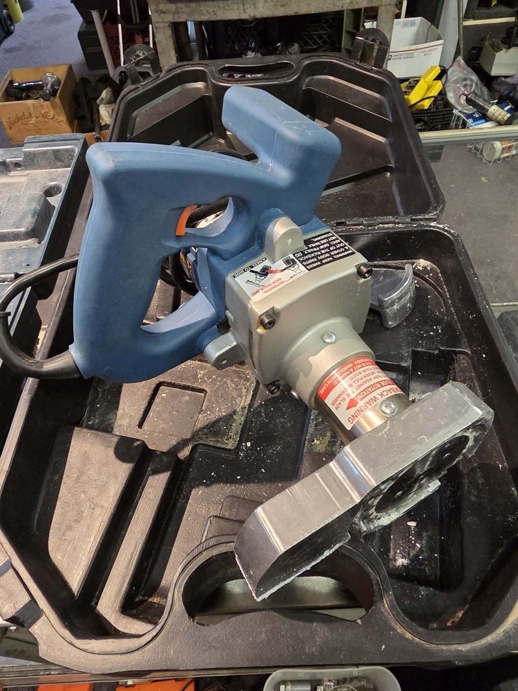 Crain Toe-Kick Saw Model 777 w/  3-3/8" Blade