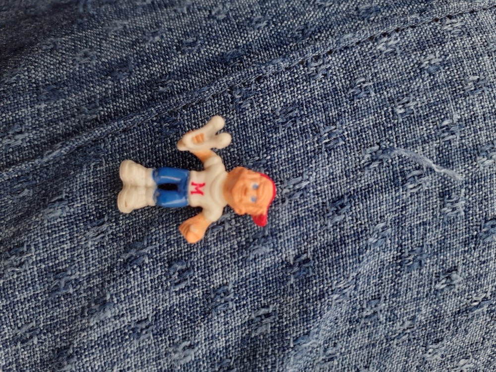 Mighty Max Figure Replacement 1993 with sling shot