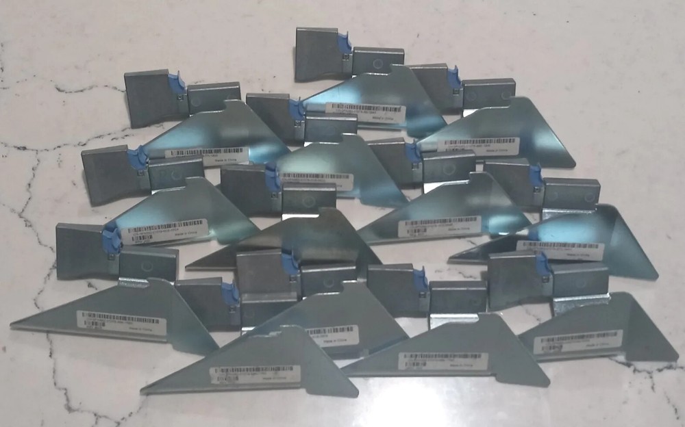 13 Dell Cable Management Arm Attachment Brackets ............. Right Hand #RW819