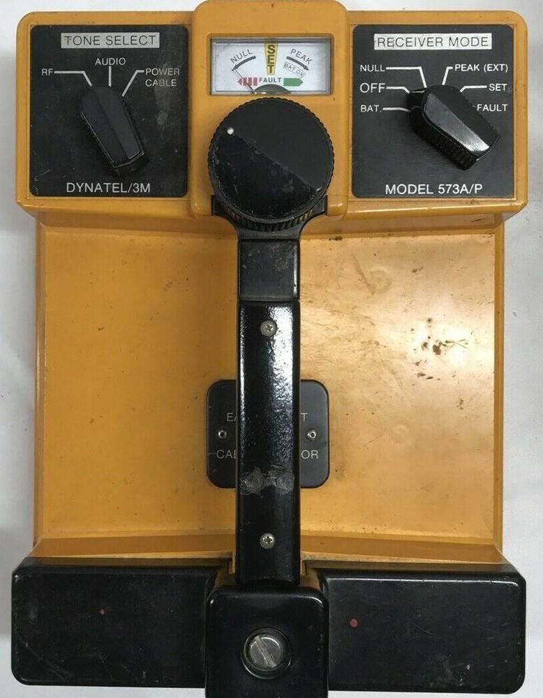 Radiodetection RD400PL with RD400 SDTx Transmitter Cable and Pipe Locator