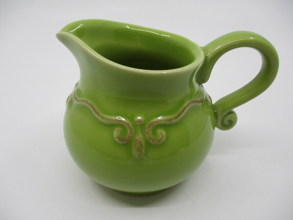 GAIL PITTMAN SOLID GLAZED GREEN CREAMER - 3"  0611D