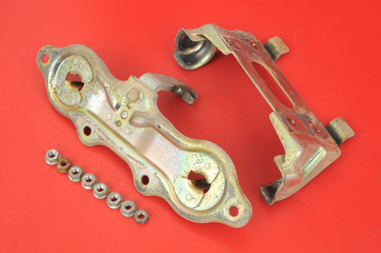 1986 Honda TRX250R TRX 250R Seat Mount Bracket Latch Tank Holder