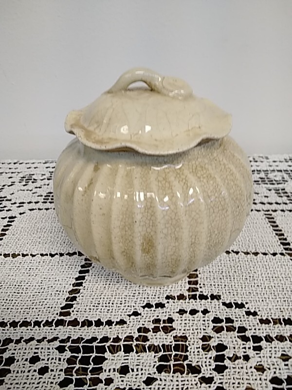 White Irridence Cookie Jar with lid