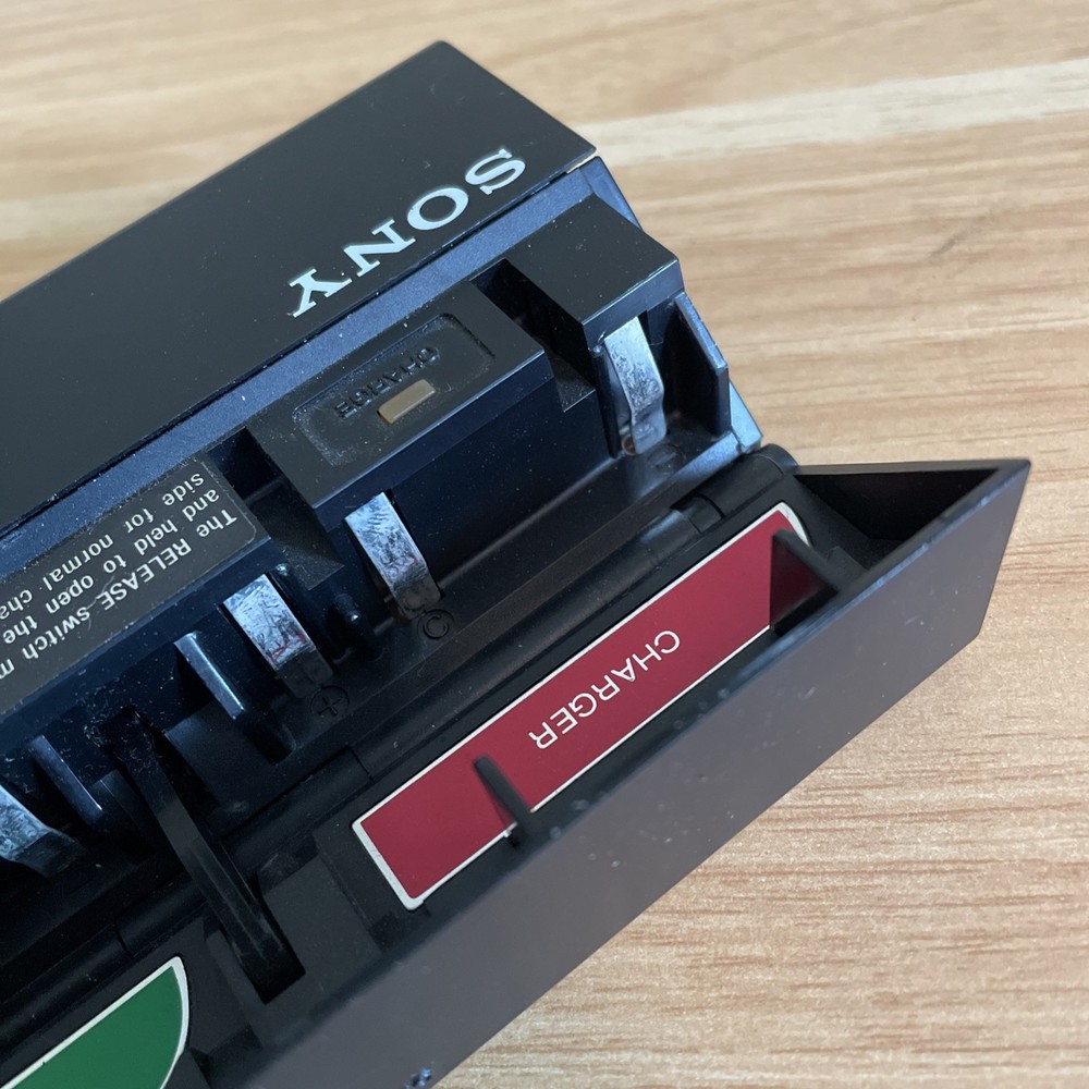 Sony BCA-85 Adapter Adaptor