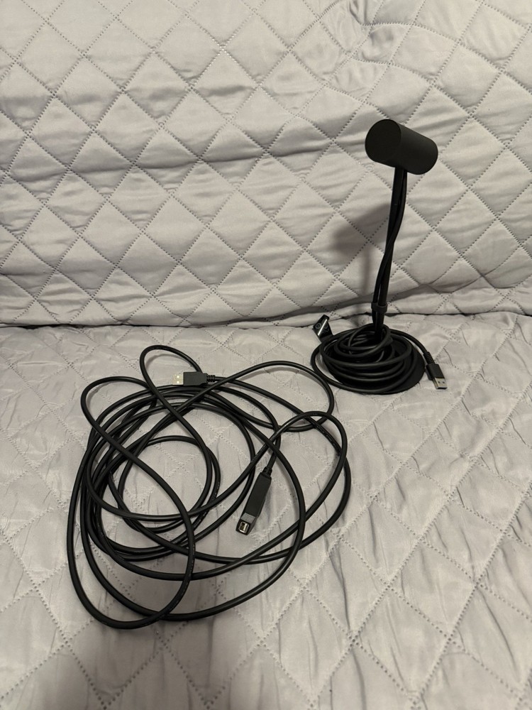 Meta Oculus Rift CV1 Virtual Reality Headset System with Extra Sensor