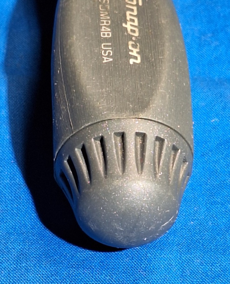 Snap-On SSDMR4B Ratcheting screwdriver with Snap-On Bits! Titanium