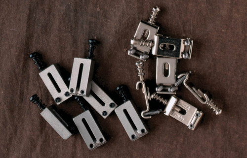 American Series ('86-'07) Stratocaster® Saddle Assemblies