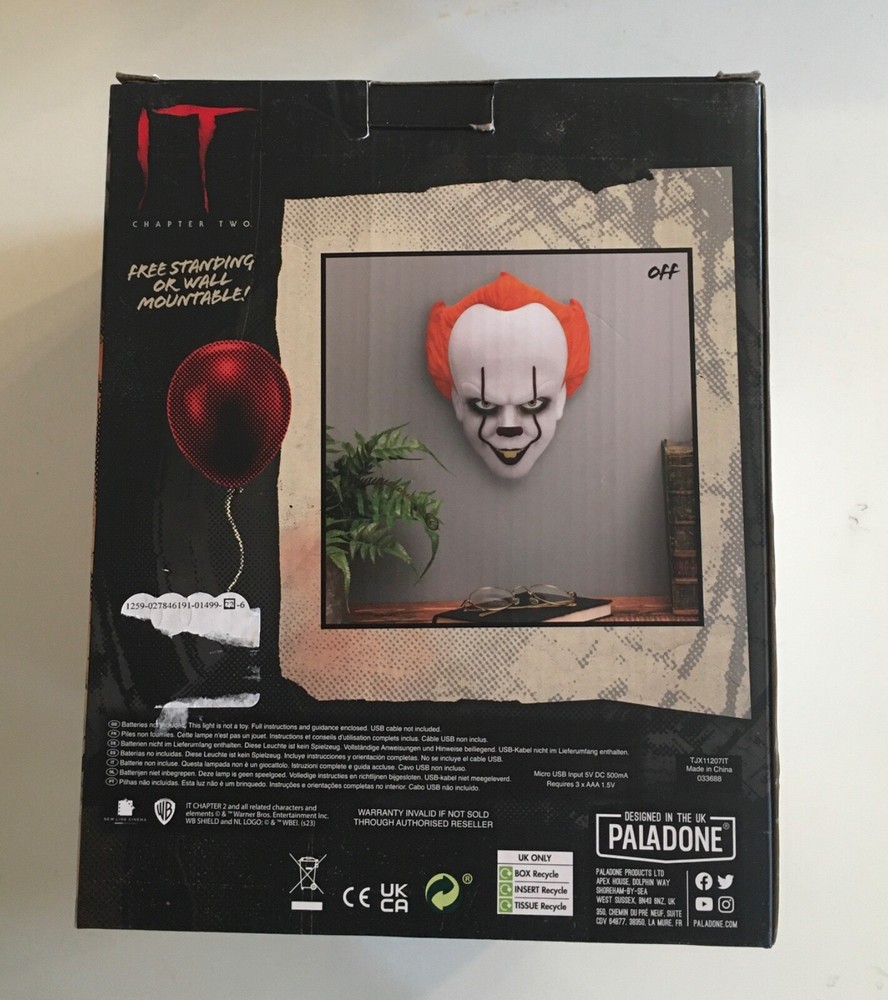 . Designed In The UK Paladone IT Chapter Two Mask Light