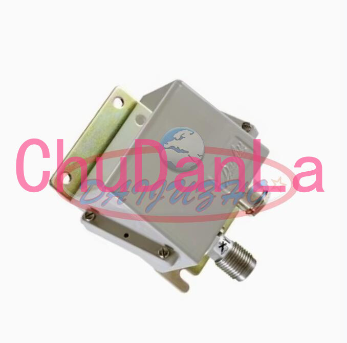 1PCS NEW Danfoss 084G2114 Pressure Transmitter Sensor