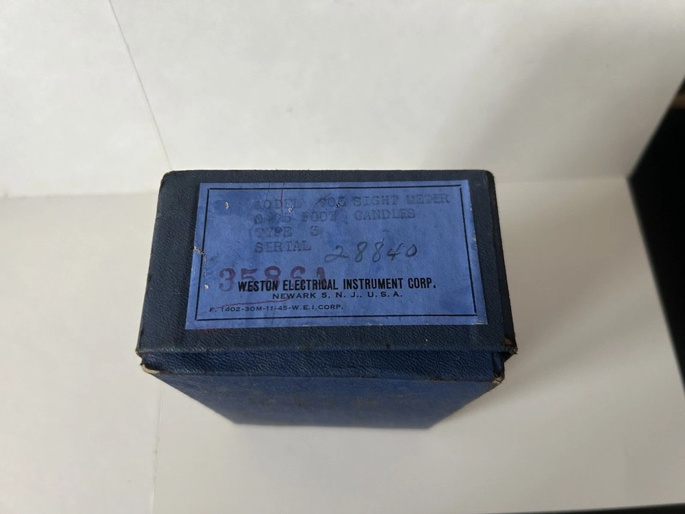 Weston Model 703 type 3 Lightometer Made In USA with Box