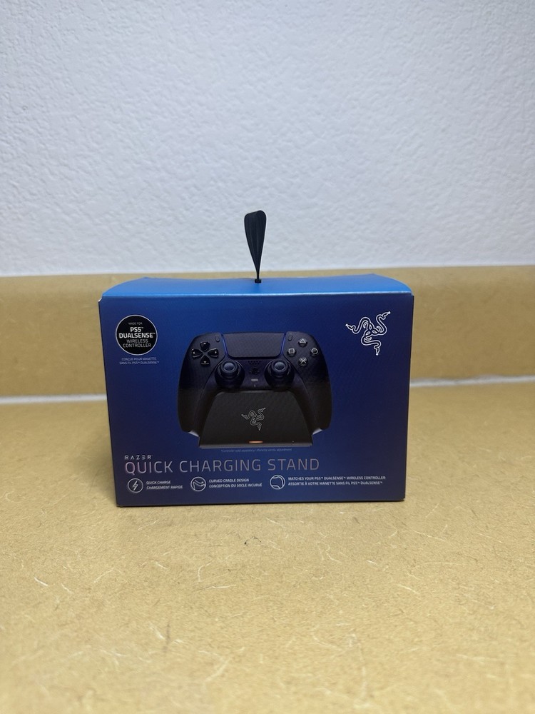 New & Sealed~Razer Quick Charging Stand PS5 DualSense Wireless Controller -Black