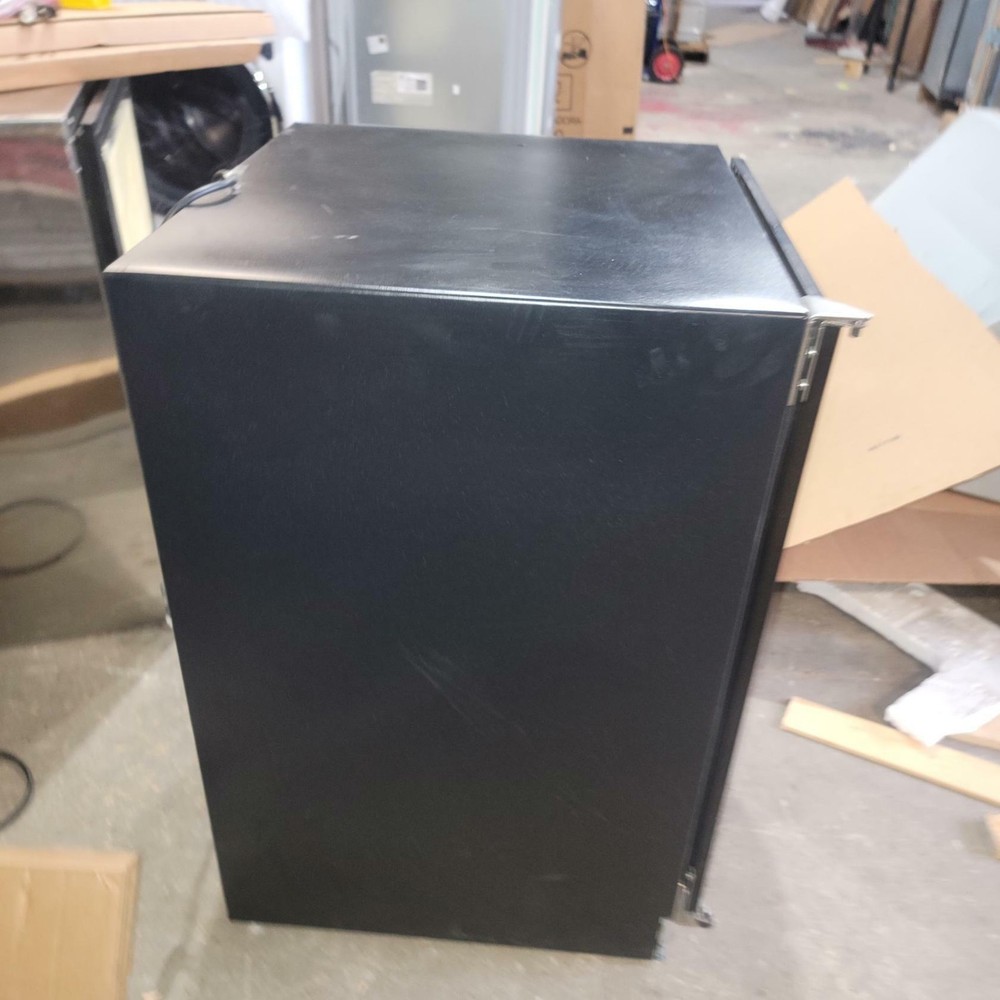 Perlick HC24BB42L 24" Undercounter Beverage Center - PANEL READY SOLID DOOR