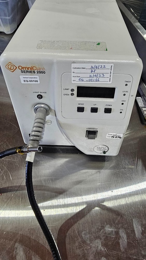 EXFO OmniCure Series 2000 UV Curing Light Source S2000