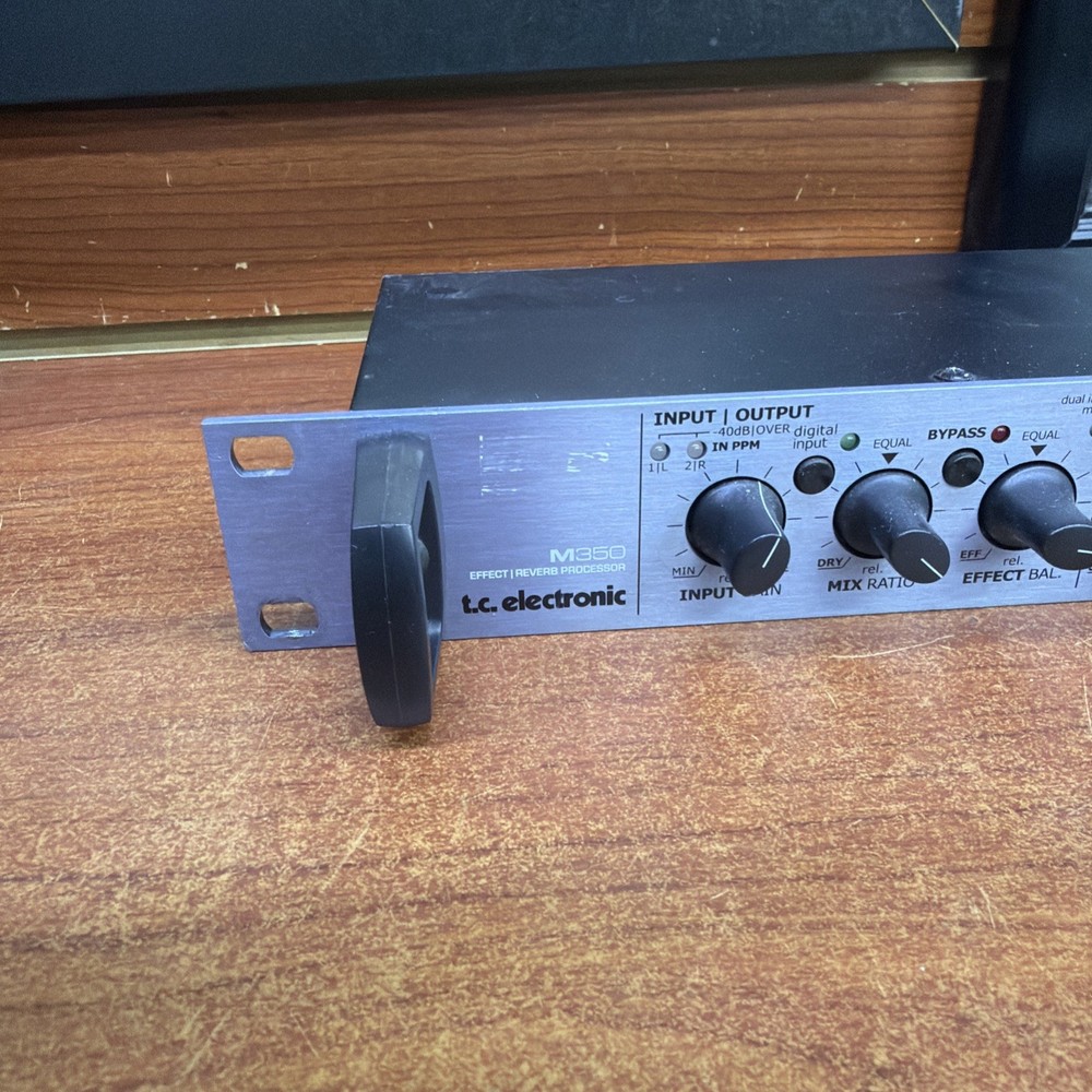 TC Electronic M350 Dual Engine Reverb Delay Multi-Effects Rack Processor Studio