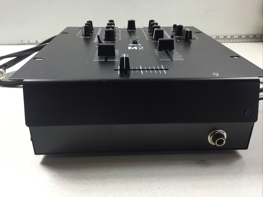 Numark M2 2-Channel Scratch Mixer LN