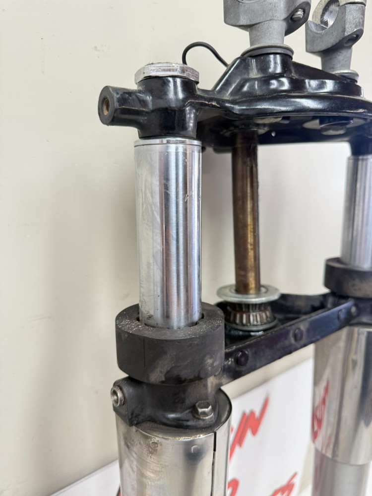 2003 HARLEY ELECTRA GLIDE Forks Triple Tree Front Suspension