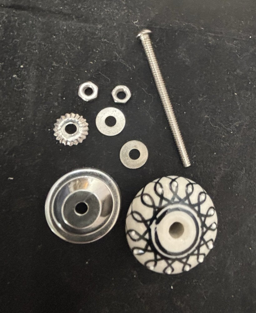 8 Hand painted Ceramic Knobs Pulls Drawer Cabinet Dresser Jewelry Box Multi