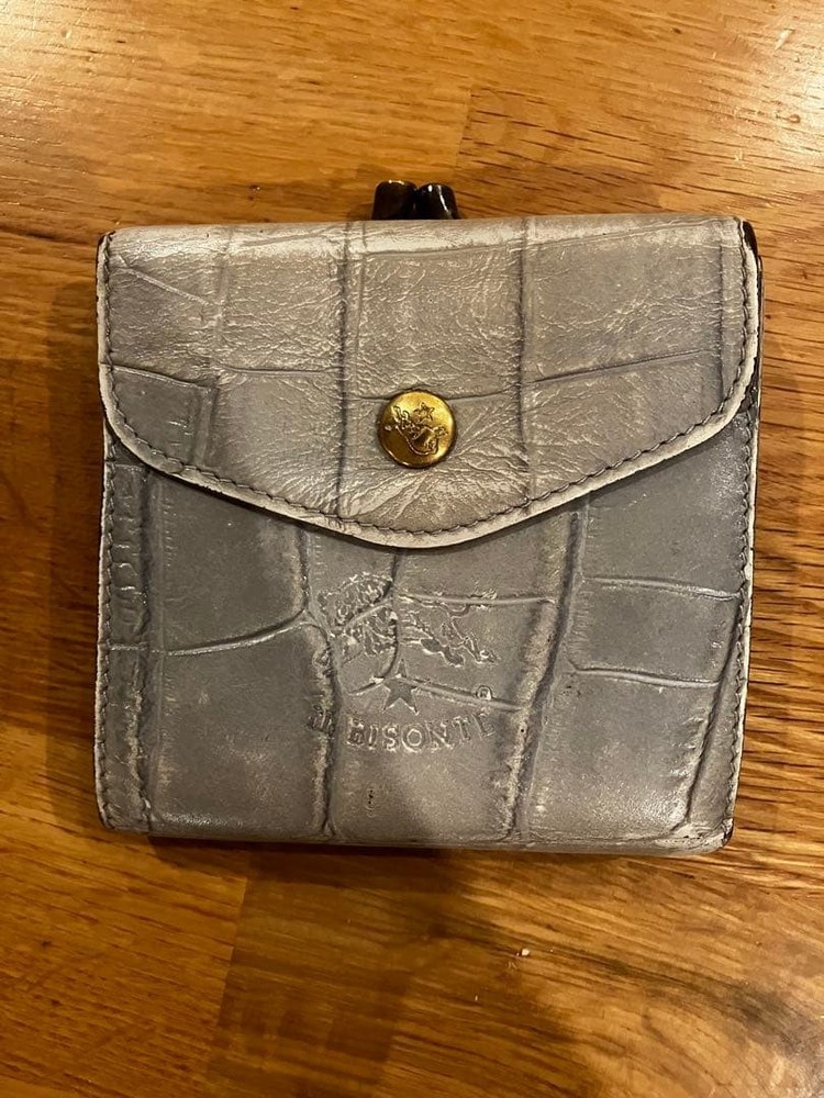 IL BISONTE Crocodile Embossed Wallet Light Gray From Japan