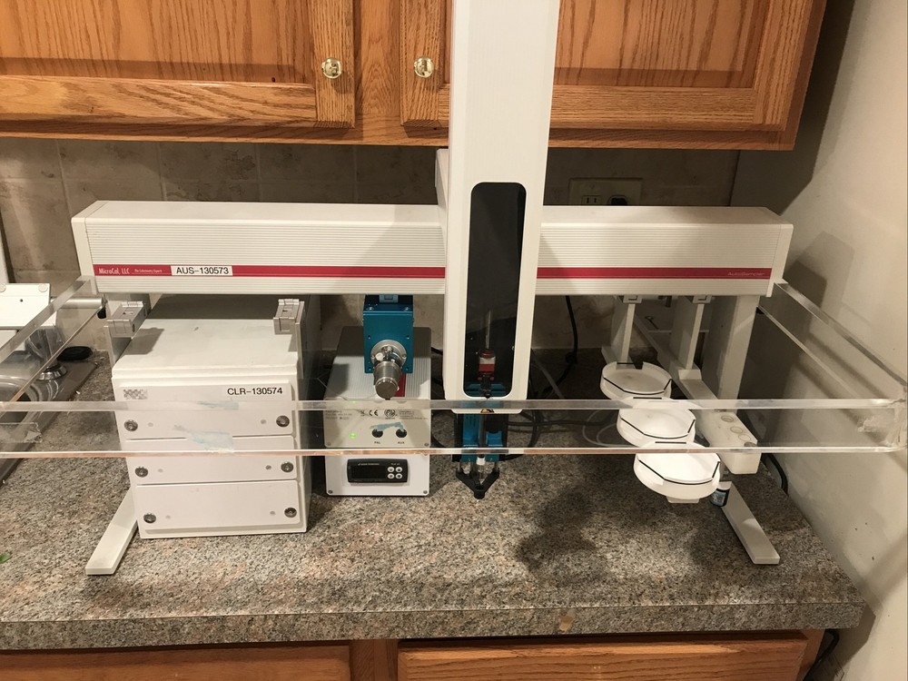 CTC Analytics  Microcal Autosampler MXY 01-01B      Please Read