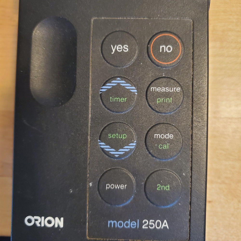 Thermo Orion 250A pH Meter, mV, ORP, Temp, RS-232, With comb. redox Electrode