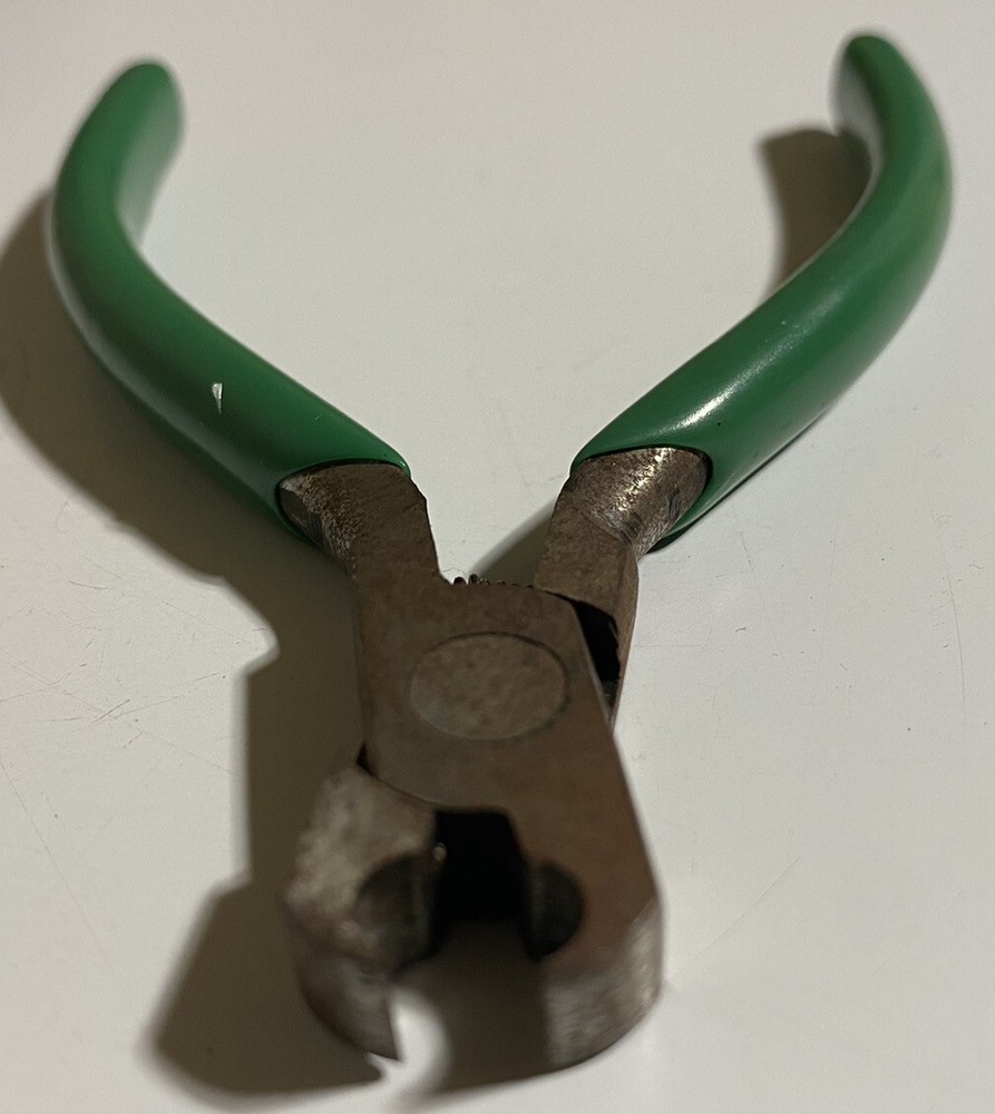 Game Tracker Archery T Square Bow Ruler & Nocking Pliers - Compound Recurve Bows