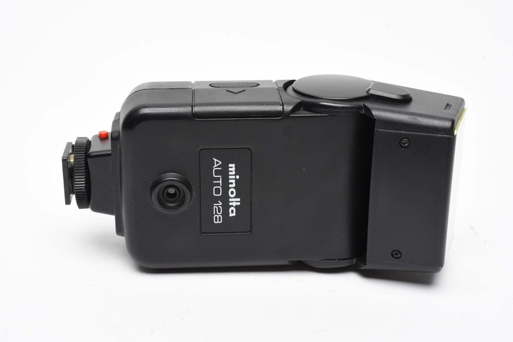 Minolta Auto 128 electronic flash, nice & clean, tested, w/Case+Manual+Diffuser