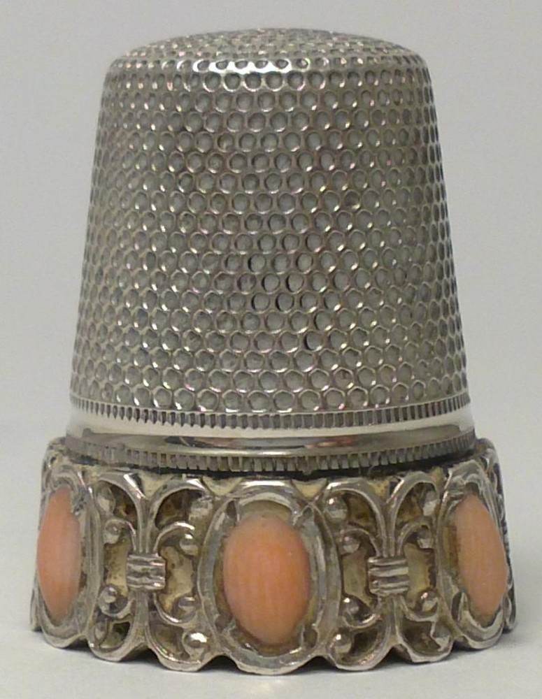 Vintage 800 Silver & Pink Coral Thimble