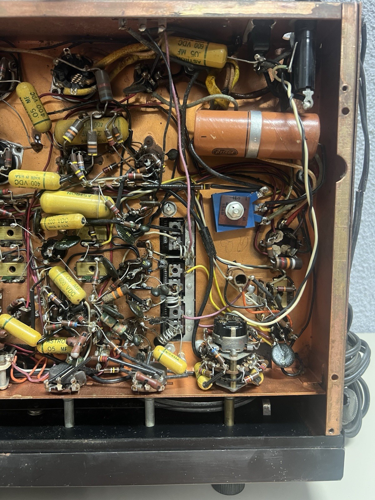 HARMAN KARDON D-1100 Tube Receiver For Parts Or Repair