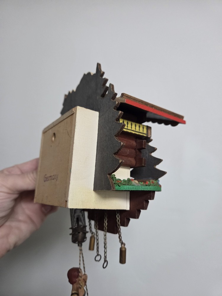 Small Vintage German cuckoo clock 1970's woodwork