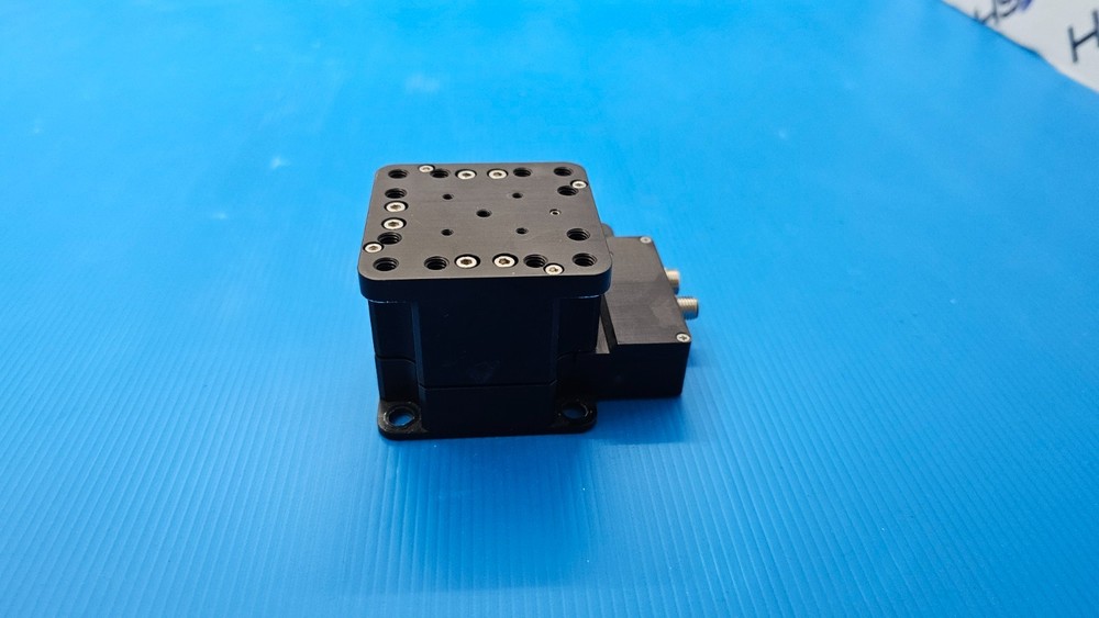Zaber X-VSR20A Motorized Vertical Lift Stage