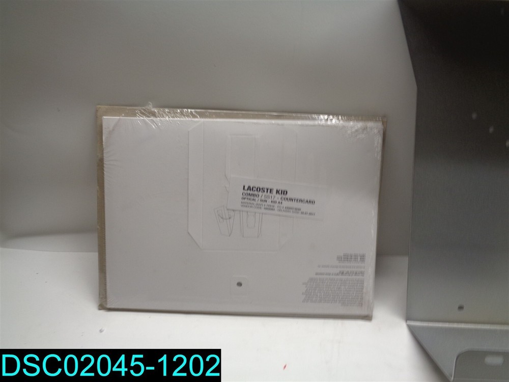 Display: LACOSTE KID COMBO SS17 COUNTERCARD Optical Sun