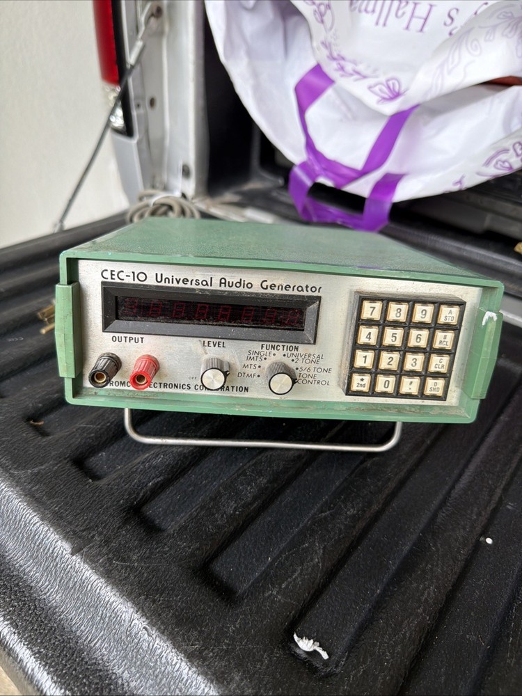 Cromco Electronics CEC-10A Universal Audio Generator Diagnostic Vintage 70's