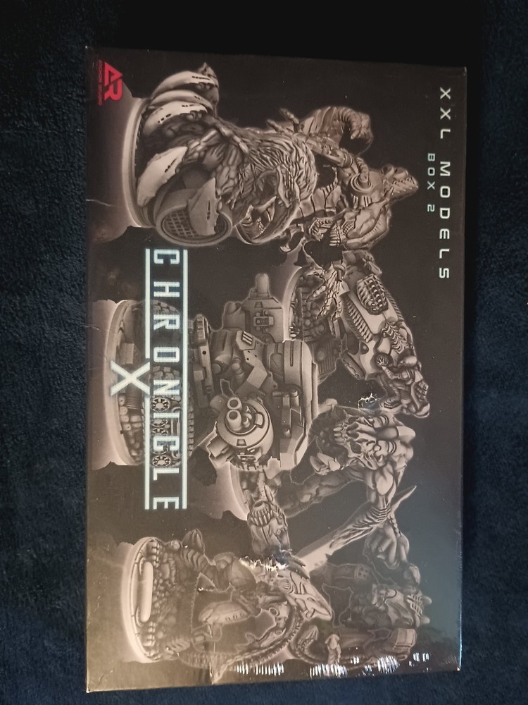 Chronicle X Box 2 XXL Models still sealed Sci Fi Archon Studio