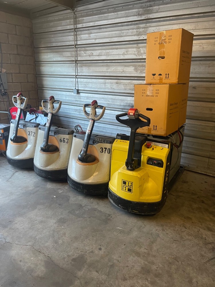 crown electric pallet jack