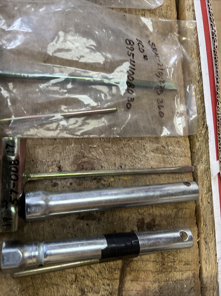 Chainsaw Scrench LOT