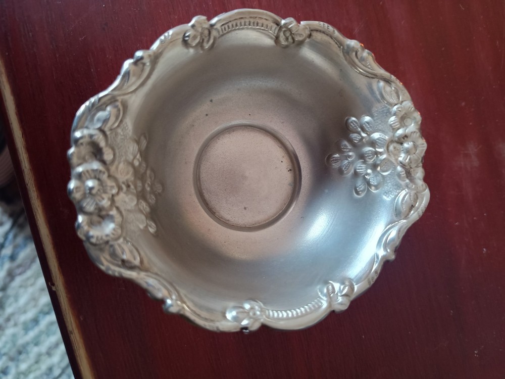Solid Silver Indian Puja bowl Vintage marked Silver 37g Beautiful condition