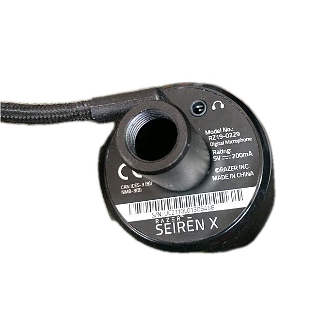 Razor Seiren X Black USB Streaming Microphone built-in Shock Mount.