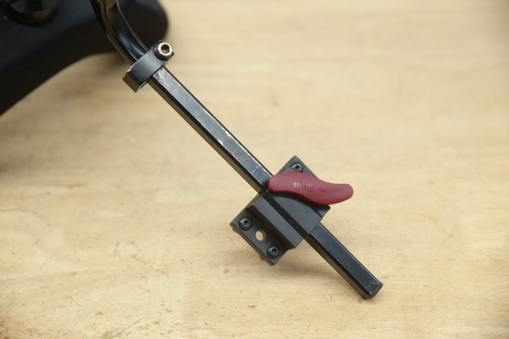 Whitmyer Adjust-A-Plush Adjustable Headrest & Axys Mount Bracket (Narrow)