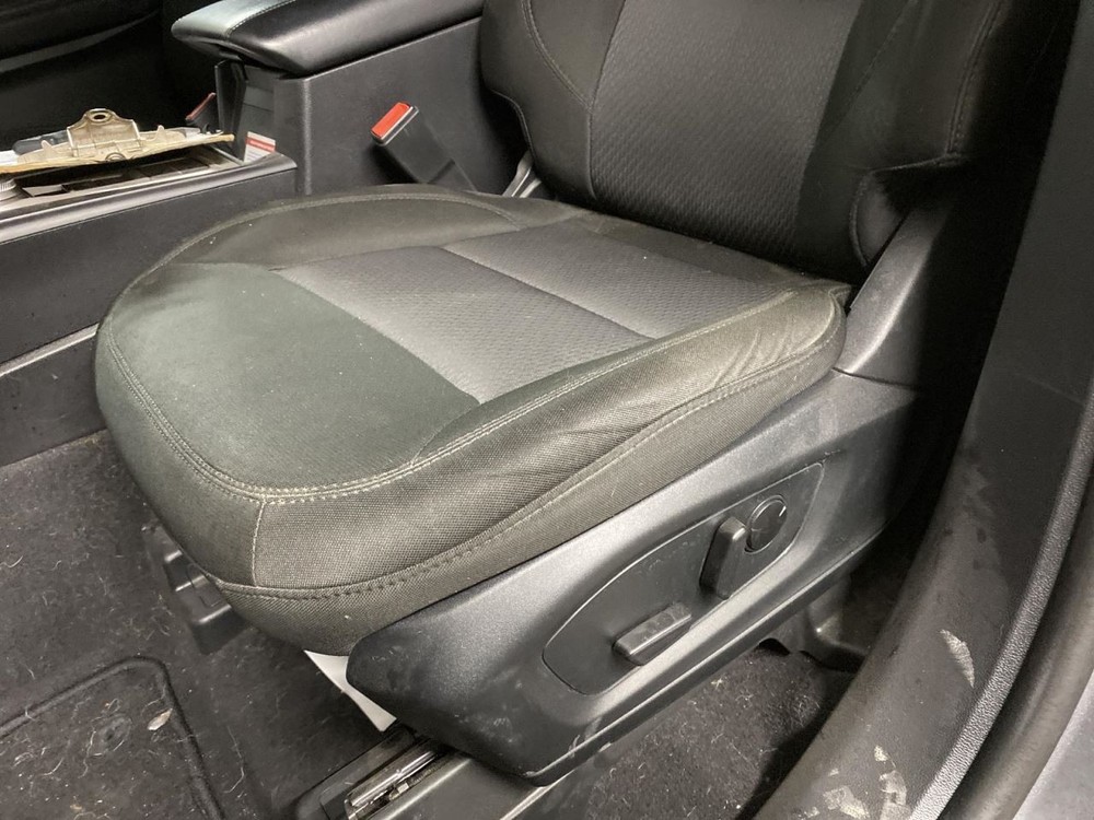 Fuse Box Engine Base Without Tow Package Fits 20-24 EXPLORER 1064061