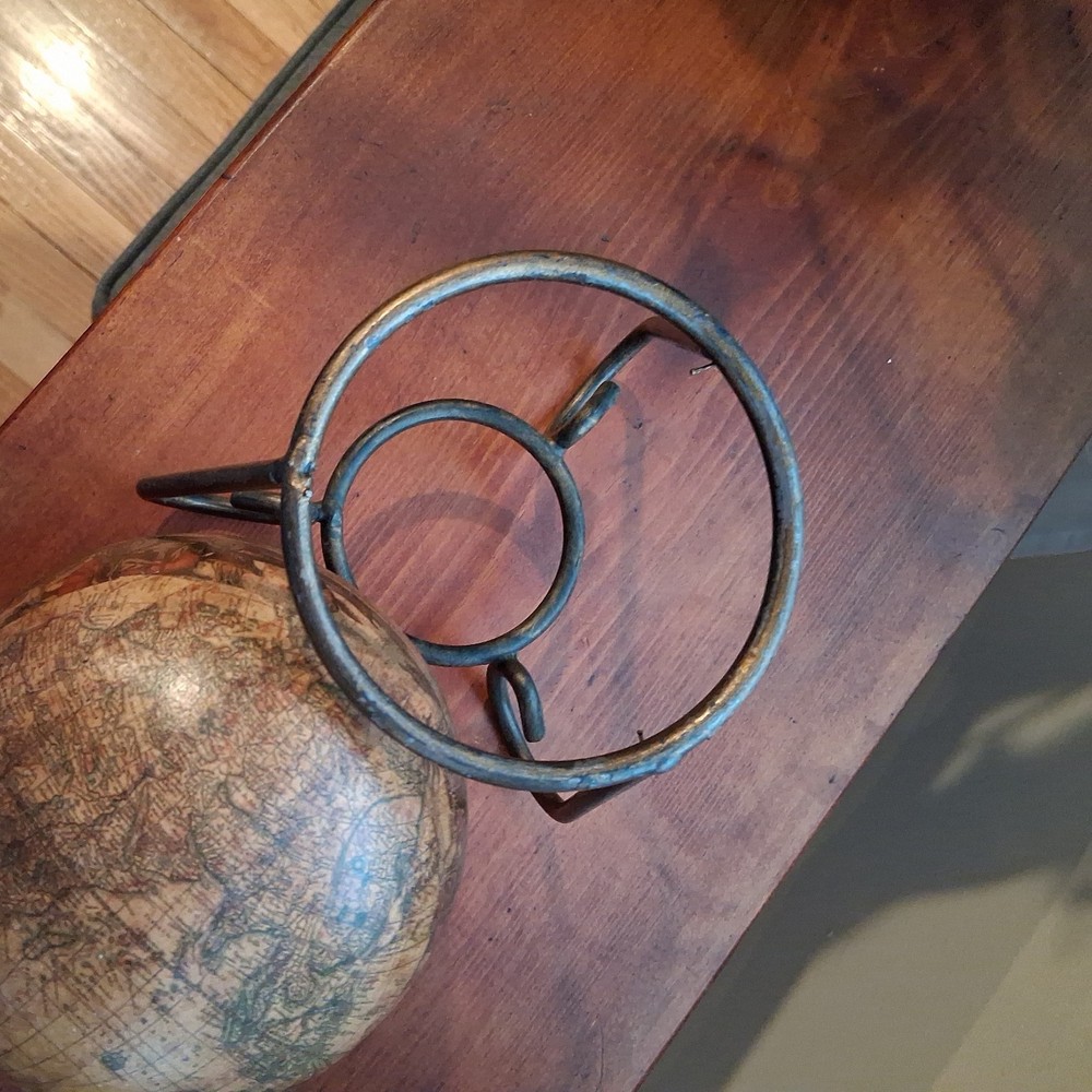 Table Top Metal Globe Decor