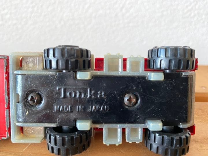 Tin miniature car Tonka